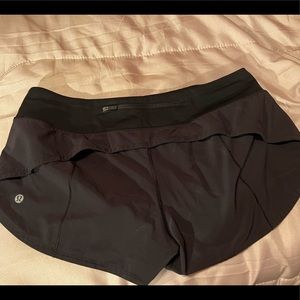 Lululemon shorts size 8
